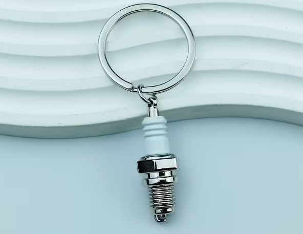 Schlüsselanhänger "Zündkerze"