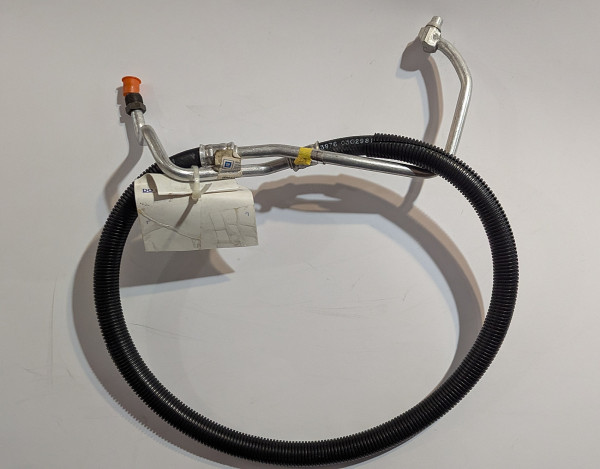 Ölkühlerleitung Auslass